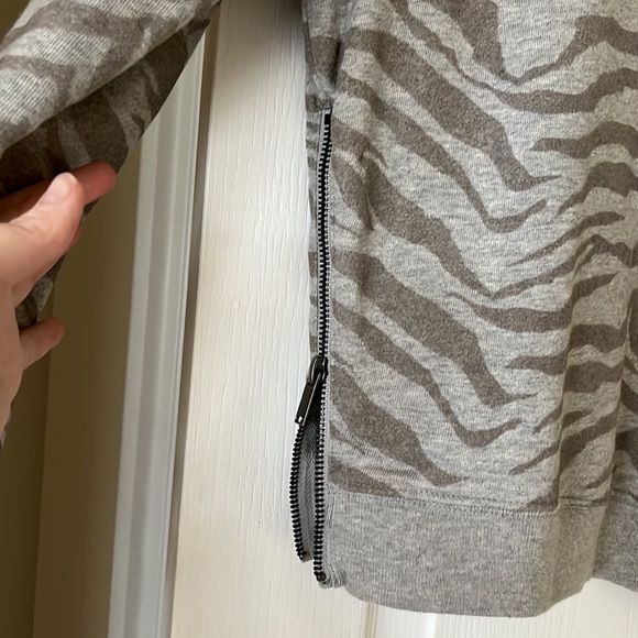 Rails Marlo Sweatshirt - Picture 3 of 4